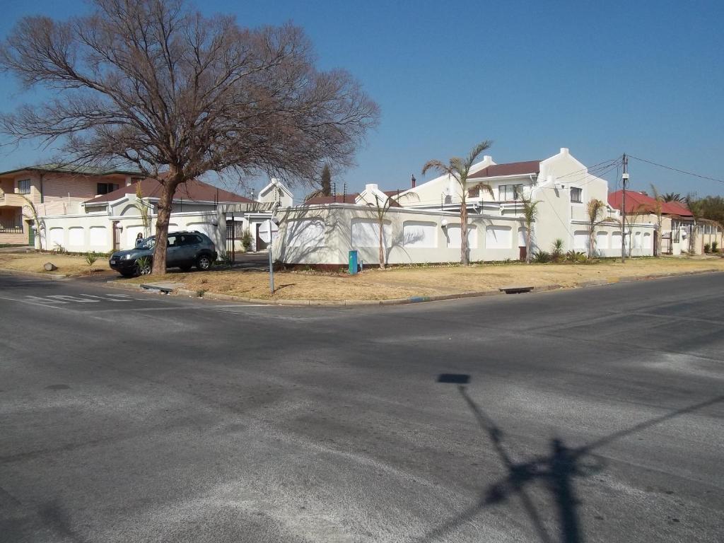 Ecotel Benoni Йоханнесбург Экстерьер фото